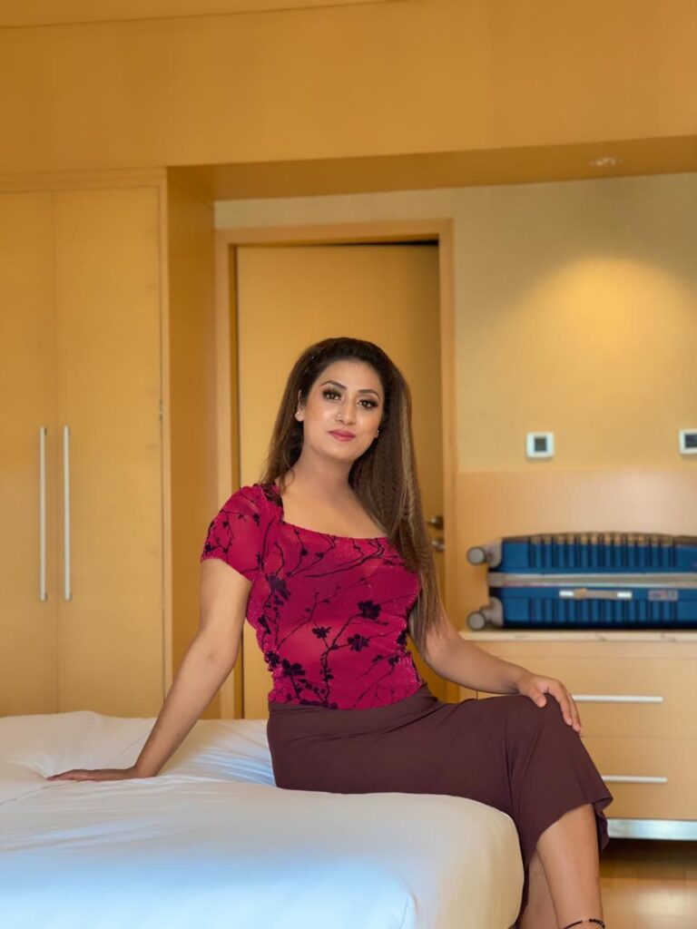 Sexy call girls in Gurgaon 56 Sector